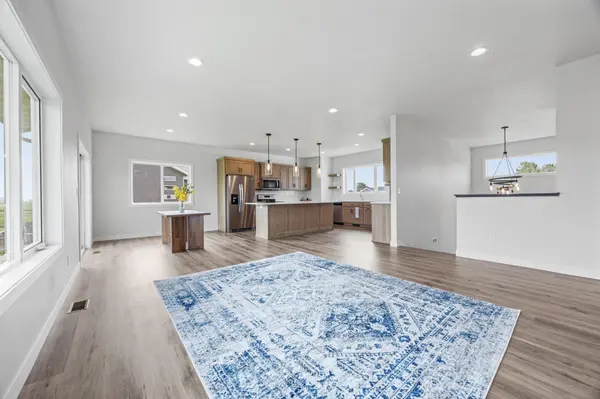 300 Prairie DR N, Hankinson, ND 58041