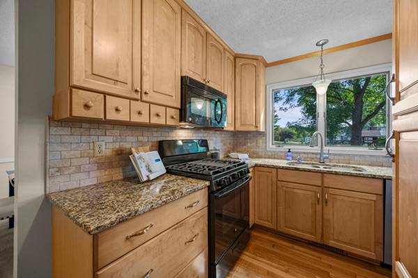 9609 Utica RD, Bloomington, MN 55437