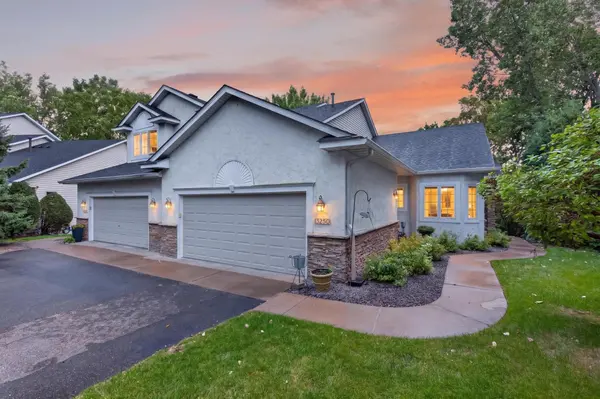 13250 39th AVE N, Plymouth, MN 55441