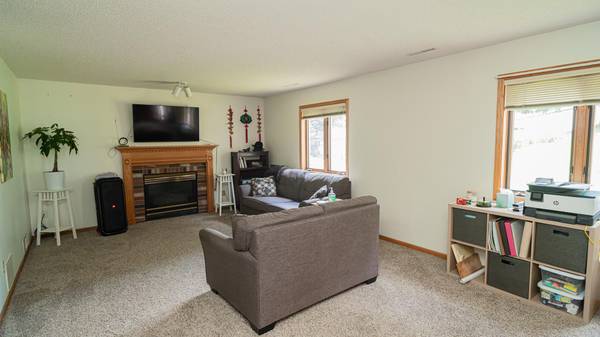 2205 Jennifer CT, North Saint Paul, MN 55109