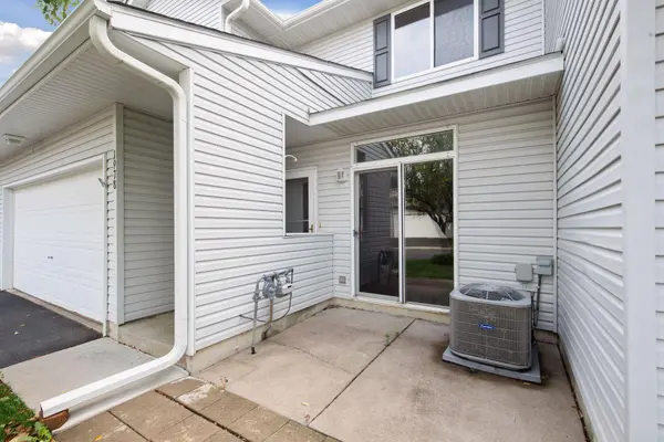 1978 Parkway AVE, Shakopee, MN 55379