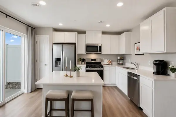 19301 137th AVE N, Rogers, MN 55374