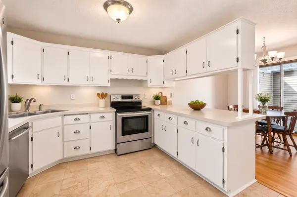 4505 Orchid CIR, Plymouth, MN 55446