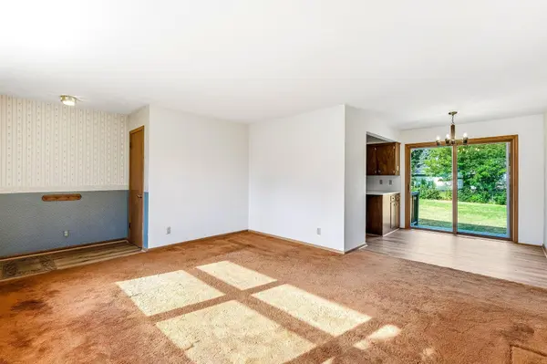 2835 Galtier ST, Roseville, MN 55113