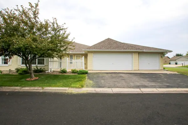 1088 Blackbird TRL SW, Hutchinson, MN 55350
