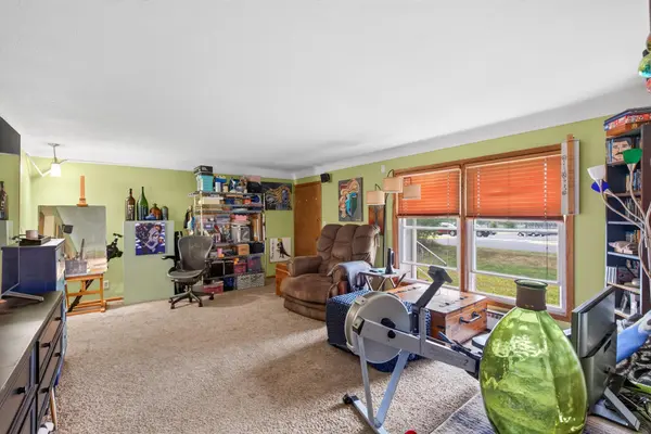 1398 25th ST NW, New Brighton, MN 55112