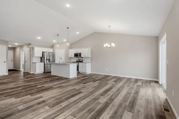 329 Otto DR NW, Delano, MN 55328