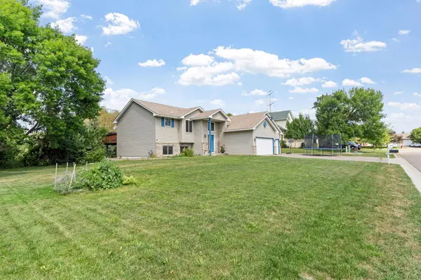 18566 96th PL N, Maple Grove, MN 55311