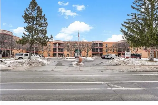 3232 Fremont AVE N #215, Minneapolis, MN 55412