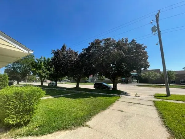 1801 4th AVE SE, Austin, MN 55912