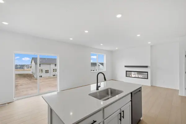 22361 Isla WAY, Rogers, MN 55374