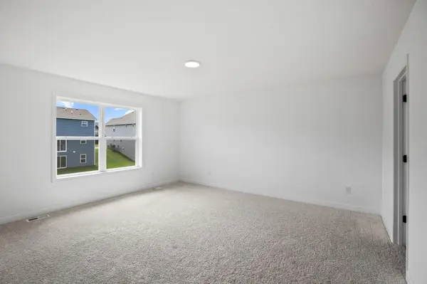 1082 Achilles DR, Rosemount, MN 55068