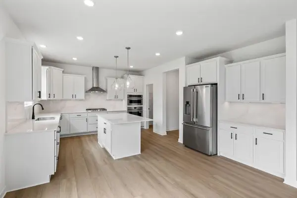 1082 Achilles DR, Rosemount, MN 55068