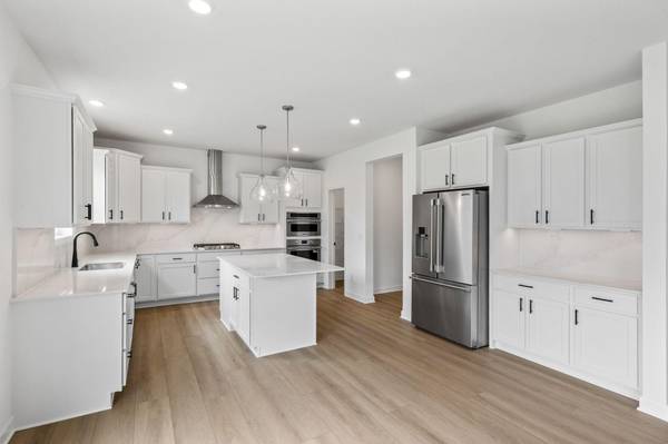 1082 Achilles DR, Rosemount, MN 55068