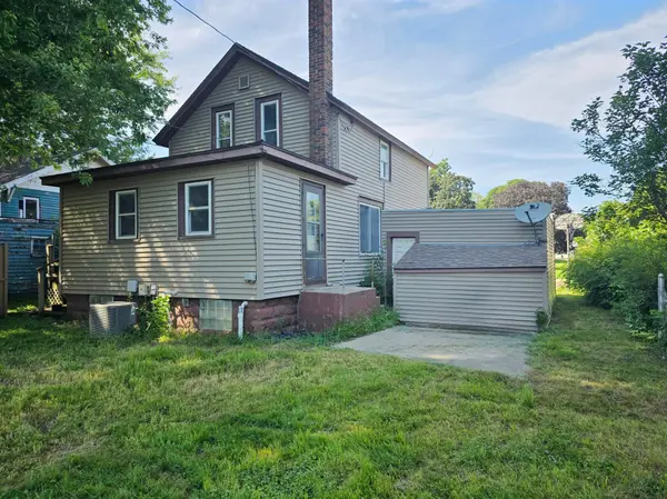706 E 3rd ST, Fairmont, MN 56031
