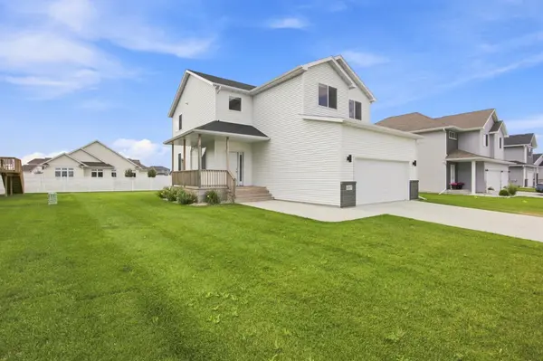 6797 28th ST S, Fargo, ND 58104