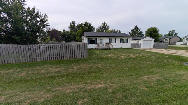 510 5th ST, Mapleton, ND 58059