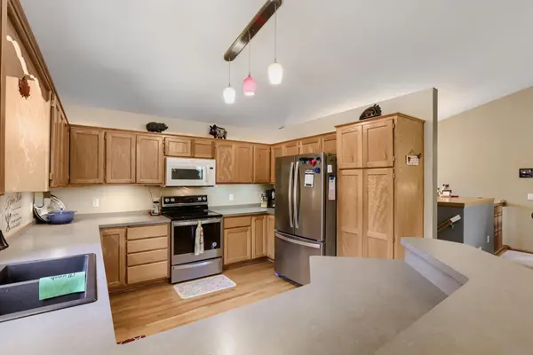 7944 Highland DR, Lino Lakes, MN 55014