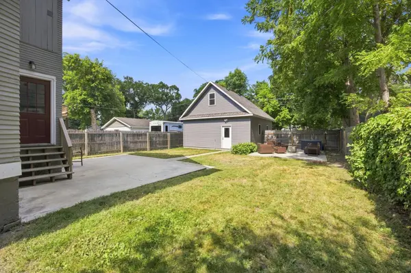 819 8th AVE N, Fargo, ND 58102