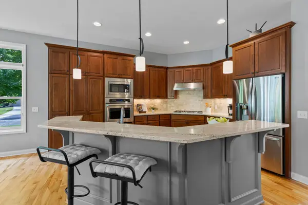 18250 Justice WAY, Lakeville, MN 55044