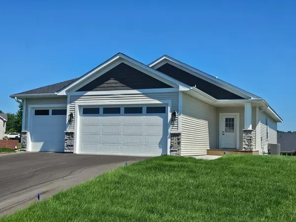 1140 Summit CV, Dassel, MN 55325