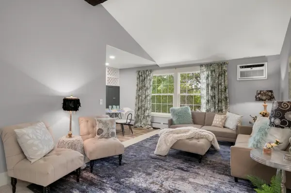 1004 Westbrooke WAY #8, Hopkins, MN 55343
