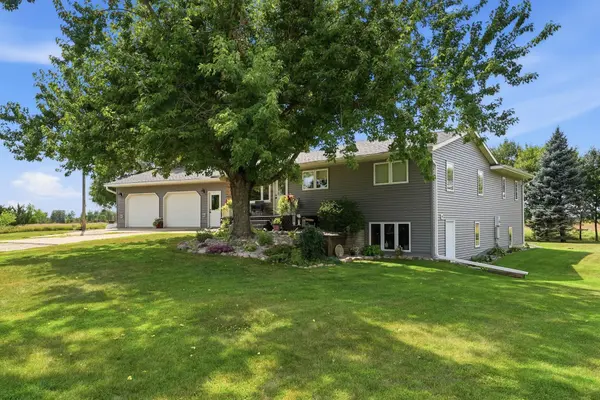 26280 115th ST NE, Belgrade, MN 56312