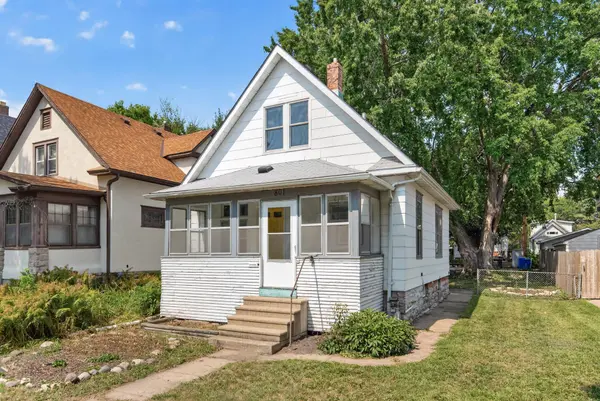 801 Armstrong AVE, Saint Paul, MN 55102