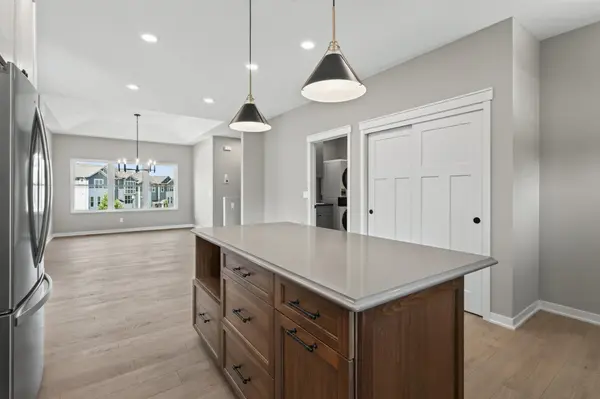 2353 7th Ave E, North Saint Paul, MN 55109
