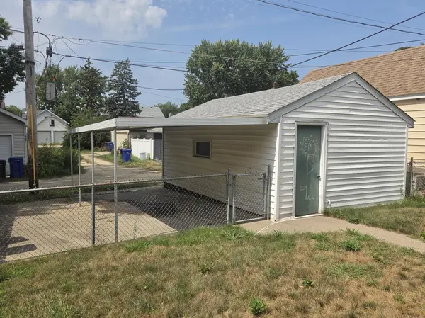 645 Simpson ST, Saint Paul, MN 55104
