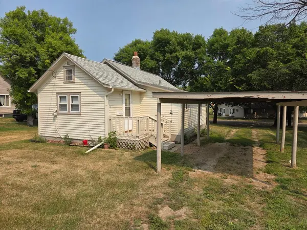 267 2nd ST SW, Forman, ND 58032