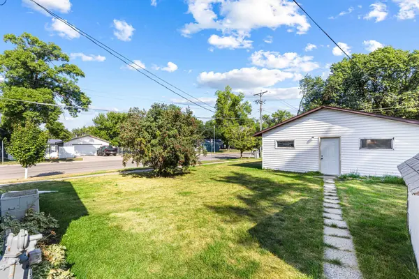 319 1st ST, West Fargo, ND 58078