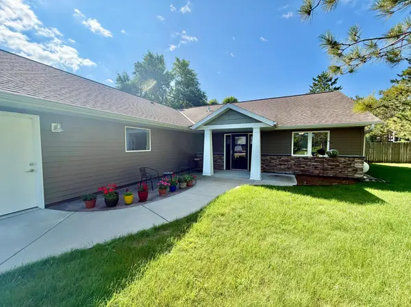 1847 Spruce Grove TRL, Detroit Lakes, MN 56501