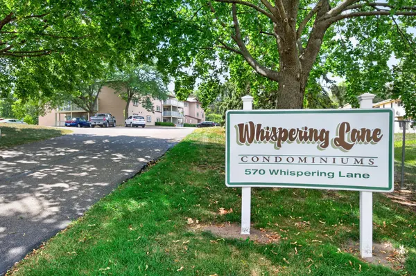 570 Whispering LN #303, Hastings, MN 55033
