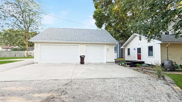910 N 5th ST, Montevideo, MN 56265