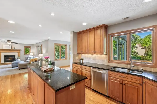 10954 Yukon AVE S, Bloomington, MN 55438
