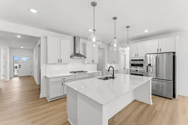 5182 Long Pointe Bay, Woodbury, MN 55129