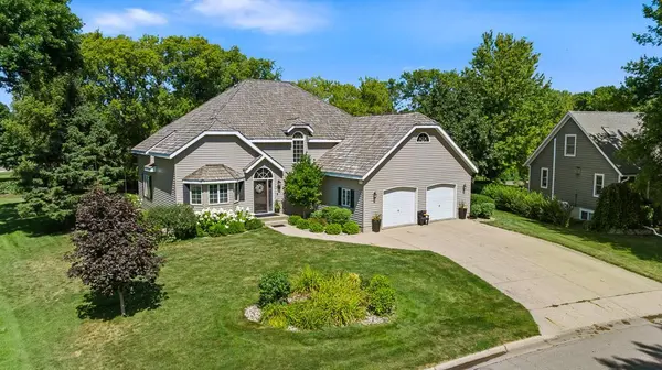 1203 Parkside DR, Marshall, MN 56258