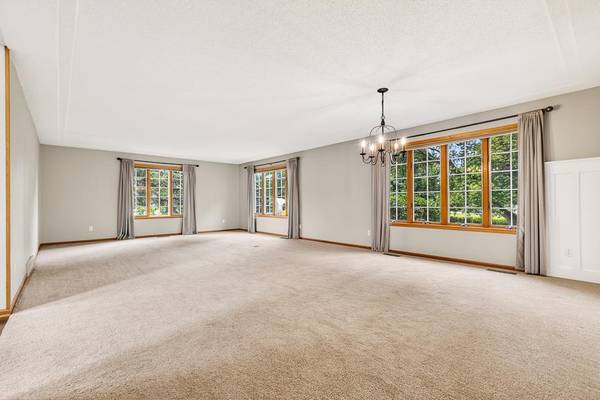 1203 Parkside DR, Marshall, MN 56258