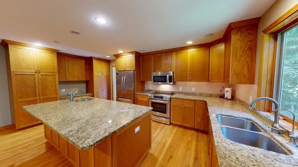 615 Trollwood DR, Albert Lea, MN 56007