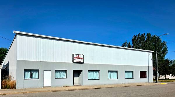 105 2nd ST NW, Twin Valley, MN 56584