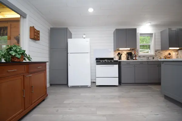 N4082 Deep Lake RD, Sarona, WI 54870