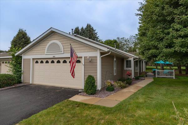 1895 Waterford PL SW, Rochester, MN 55902