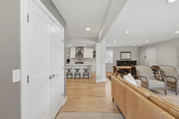 6113 Beard AVE S, Edina, MN 55410