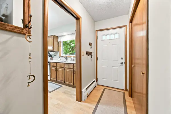 2410 Evergreen RD N, Fargo, ND 58102
