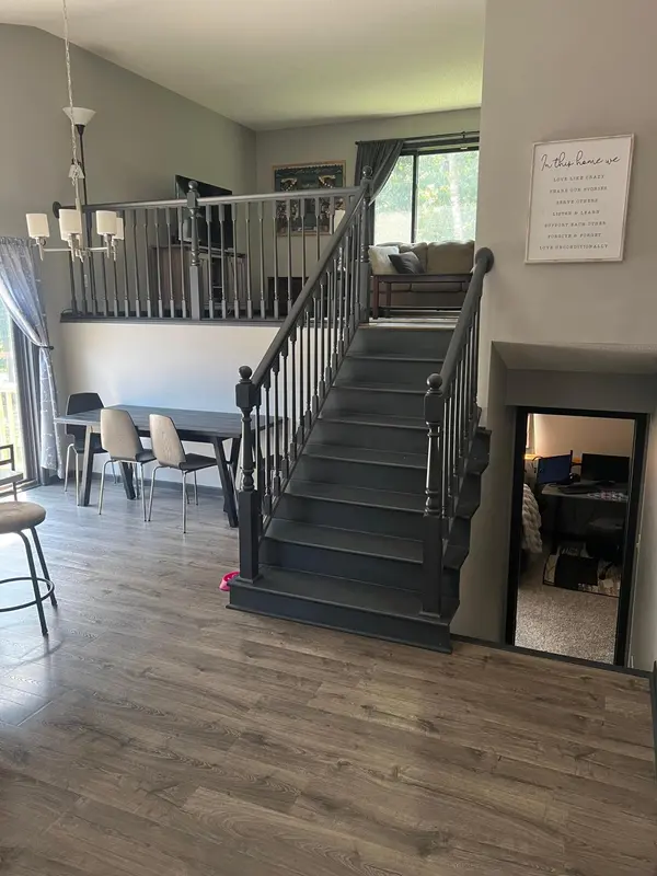 1102 Summit WAY, Sauk Rapids, MN 56379