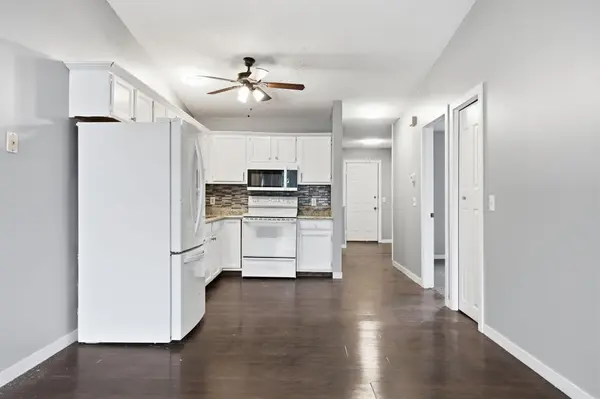 207 Shawnee TRL, Shakopee, MN 55379
