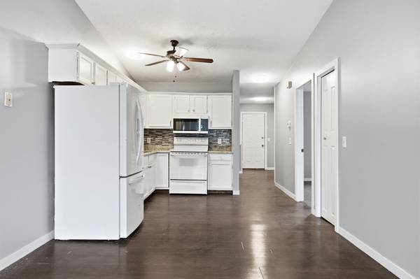 207 Shawnee TRL, Shakopee, MN 55379