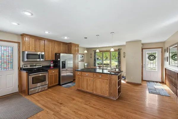 18278 Everton CT, Farmington, MN 55024