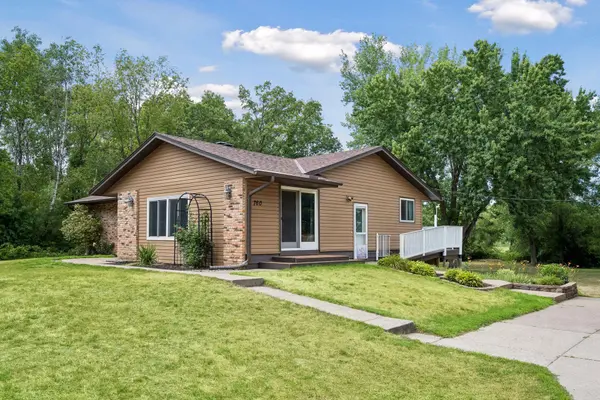 760 Shady LN, Big Lake, MN 55309
